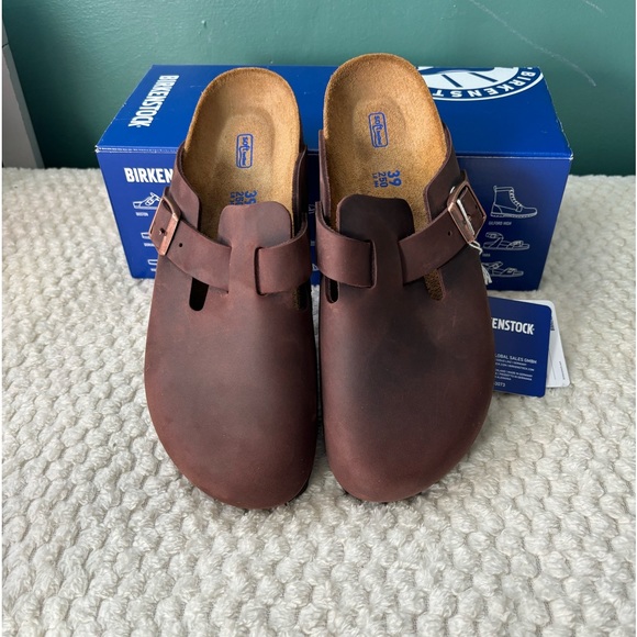 Birkenstock Shoes - NWT Birkenstock Women’s Boston Clog habana (dark brown) 8